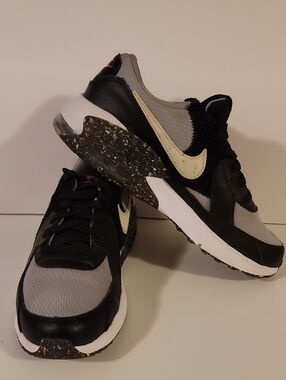 Nike Air Max Excee SE Youth Sneakers